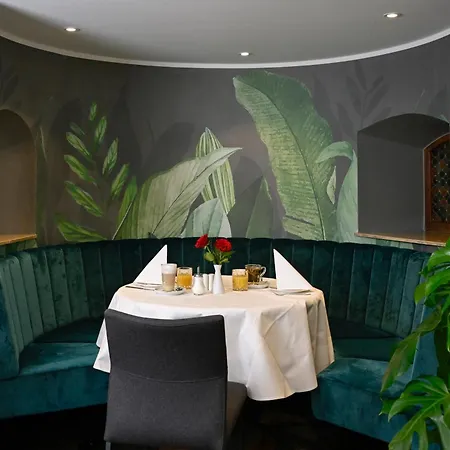 布莱克韦德酒店 3*